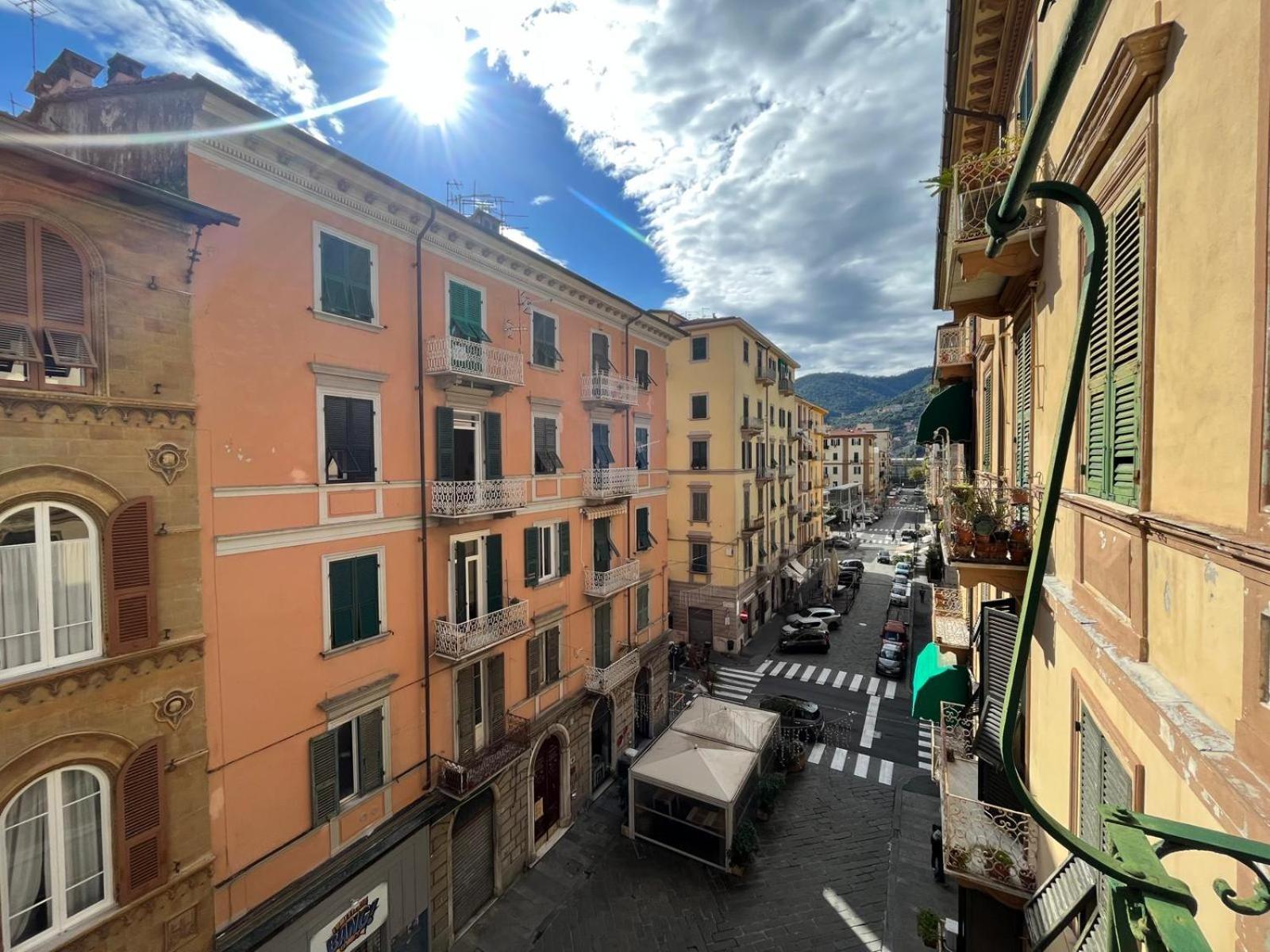Centrale Ampio Appartamento 5 Minuti Stazione Cinque Terre La Spezia Eksteriør billede